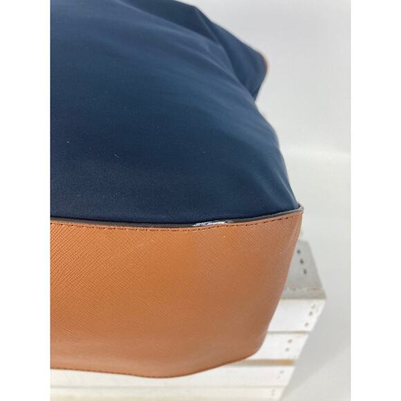 MICHAEL KORS, LARGE NAVY, BRWON NYLON SHOULDER BAG - Picture 10 of 13